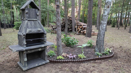 Бетонне барбекю FORKOS (K11) - елегантне садове барбекю з архітектурного бетону