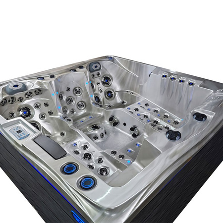 Outdoor Jacuzzi SPA747 F27 210x210 cm – comfort and elegance