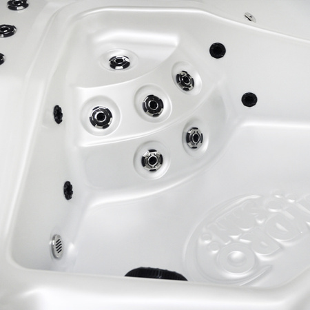 Jacuzzi de jardin SPA750 200x200 cm – confort et relaxation dans votre jardin