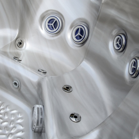 Udendørs jacuzzi SPA531 200x200 cm – komfort og afslapning i din have