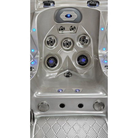 Utomhusjacuzzi SPA747 F27 210x210 cm – komfort och elegans