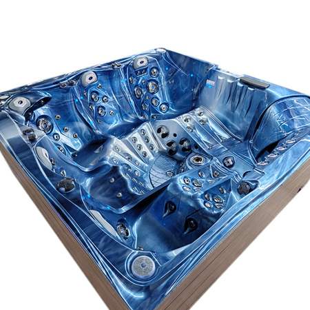 Garden Jacuzzi SPA748 F24 230x230 cm - tilava rentoutuminen kotikylpylässäsi