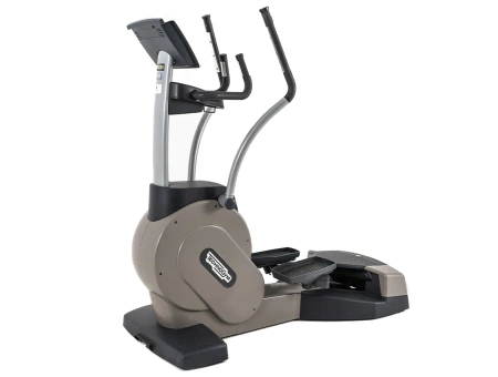 TECHNOGYM New Excite 700 VisioWeb crossover Rabljen/obnovljen - Odlično stanje