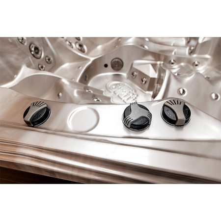 Garten-Jacuzzi SPA751 210x210 cm – luxuriöse Entspannung in Ihrem Garten