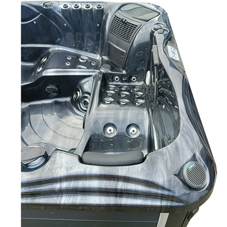 Dārza džakuzi vanna SPA561 210x210 cm - ērta atpūtas zona jūsu dārzā