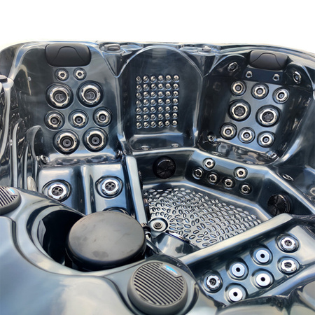 Aia mullivann SPA560 220x220 cm - luksus ja täielik lõõgastumine teie aias.