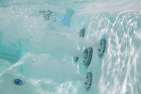 Luksusa Jacuzzi OF-6005 Pro – Profesionāls 6 vietu SPA ar 73 strūklakām, LED, Bluetooth un ozonēšanu