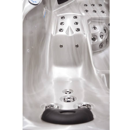 Hage-jacuzzi SPA750 200x200 cm – komfort og avslapning i hagen din