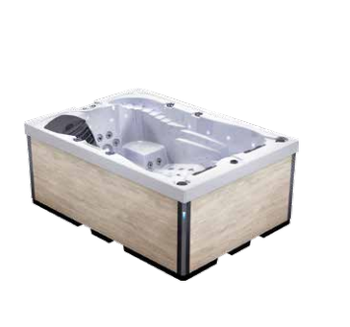 Doc Holliday - Luxurious 3-person Spa Bath for Exceptional Relaxation
