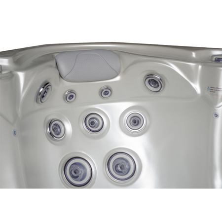 Aia mullivann SPA560 220x220 cm - luksus ja täielik lõõgastumine teie aias.