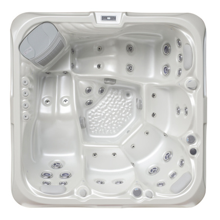 Trädgårdsjacuzzi badkar SPA531 200x200 cm – komfort och avkoppling i din trädgård