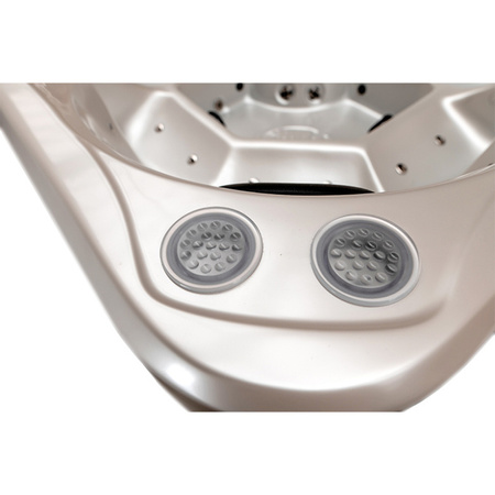 Jacuzzi da giardino SPA750 200x200 cm – comfort e relax nel tuo giardino