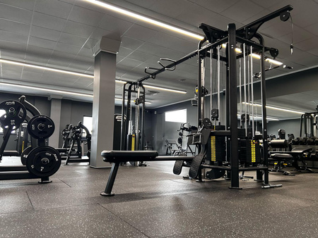 Máquina de ejercicios multiestación / Profesional / Oemmebi