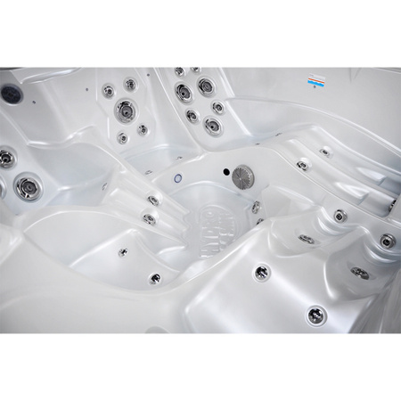 Jacuzzi da giardino SPA751 210x210 cm – lusso e relax nel tuo giardino