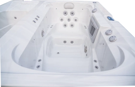 Luxury Swim Spa - 3-liikmeline kahe tsooniga kümblustünn külma veega, mis sobib ideaalselt lõõgastumiseks ja teraapiaks.