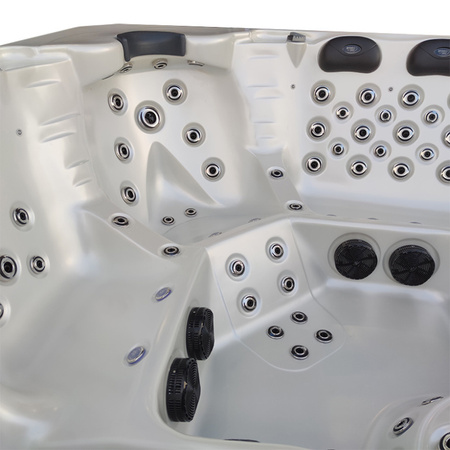 Garden Jacuzzi Hot Tub SPA743 220x220 cm – Spacious Relaxation for the Whole Family