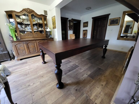 Kulečníkový stůl MARGARITA - stylová kombinace kulečníku a jídelny