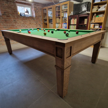 Table de billard Cezar – Élégance et robustesse réunies dans un seul modèle