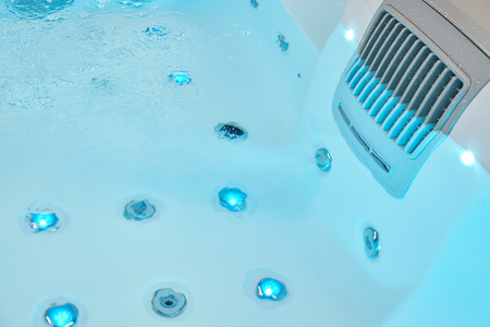 Elegants Jacuzzi OF-6006 Pro – Profesionāls 4 personu SPA ar 59 strūklakām, LED, Bluetooth un ozona apstrādi