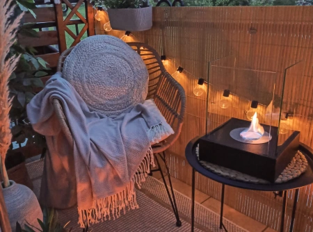 "Sunset Garden Mini" laisvai pastatomas biojėgainės židinys matinės juodos spalvos - nedidelis ekologiškas biojėgainės židinys, idealiai tinkantis interjerui ir terasoms