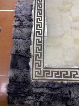 Lyxig äkta fårskinnsmatta med lång päls - handgjord, Versace Style