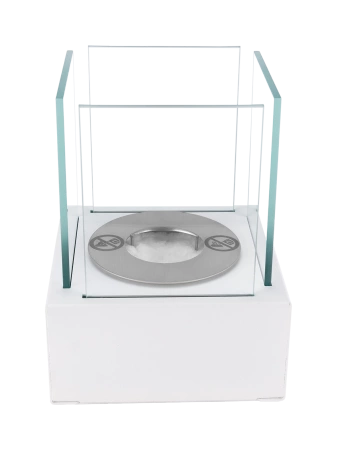 Älykäs vapaasti seisova bioetanolitakka valkoisella kuvioidulla mattapintaisella pinnalla - tyylikäs, ekologinen bioetanolitakka olohuoneeseen ja parvekkeelle.