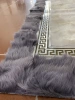 Luxusný koberec z prírodnej ovčej kože - elegantný ručne vyrobený koberec v štýle VERSACE