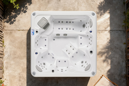 Jacuzzi OF-6002 Pro – luxury 6-person SPA with hydro massage, Bluetooth, and LED lighting