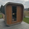 Icon 200 S udendørs sauna til 4 personer / Elektrisk eller brændefyret Harvia komfur / Skandinavisk gran af høj kvalitet (Thermowood)