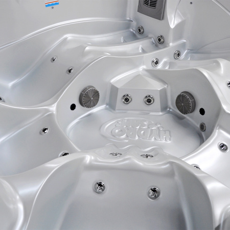 Jacuzzi de jardín SPA751 210x210 cm – lujo y relajación en tu jardín