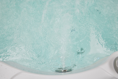 Jacuzzi Ogrodowe OF-6001 Pro – Luksusa 6-vietīga spa ar hidromasāžu un LED apgaismojumu