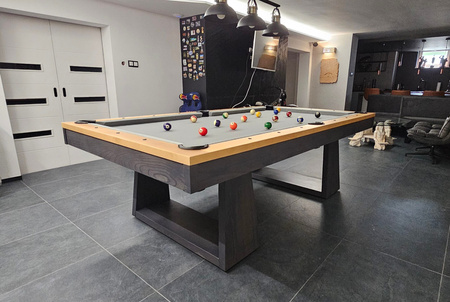 Manhattan – Luxury Pool Table | Perfect for Modern Interiors