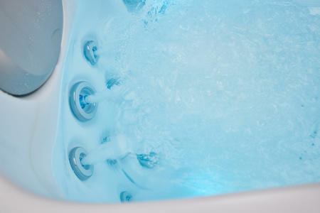 Luksusa džakuzi OF-2002Pro – divvietīgs āra SPA ar hidromasāžu un Bluetooth