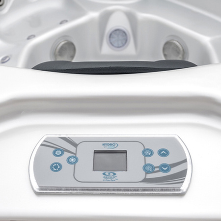 Trädgårdsjacuzzi SPA107 220x220 cm – lyxigt SPA-badkar för 6 personer