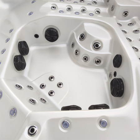 Garden Jacuzzi Hot Tub SPA743 220x220 cm – Spacious Relaxation for the Whole Family