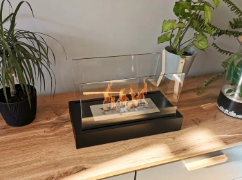 Home melns matēts brīvi stāvošs bio kamīns - moderns, ekoloģisks, bezdūmu kamīns mājai un terasei