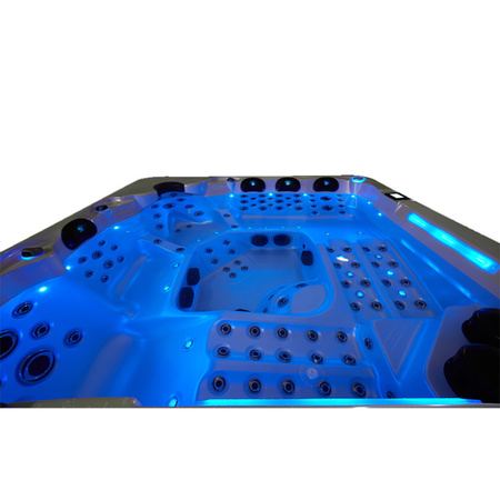 Dārza džakuzi vanna SPA743 220x220 cm - plaša atpūta visai ģimenei