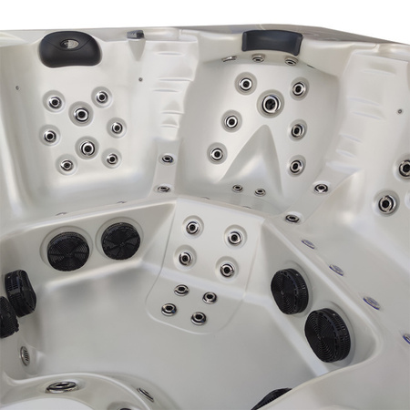 Dārza džakuzi vanna SPA743 220x220 cm - plaša atpūta visai ģimenei