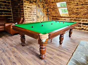 "Bradley" biliardo stalas - elegantiškas biliardo stalas namams ir klubams