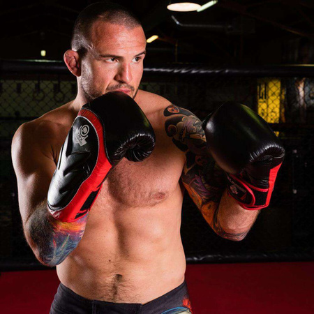 Boksa cimdi ar Wrist Protect BB4 sistēmu