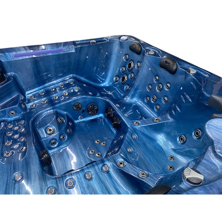 Garden Jacuzzi Hot Tub SPA743 220x220 cm – Spacious Relaxation for the Whole Family