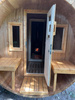 Barrel Sauna 400 Delux (Half-Moon Glass) Υπαίθρια για 4 άτομα / Ηλεκτρική ή Ξυλόθερμο Harvia 400 / Υψηλής ποιότητας Scandinavian Spruce (Thermowood)
