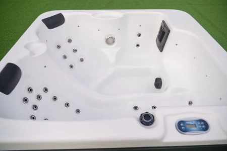 Jacuzzi de luxo para 4 pessoas – spa de hidromassagem com aromaterapia