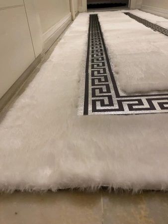 Luxury White Plush Premium Carpet - Inspiré par le style Versace