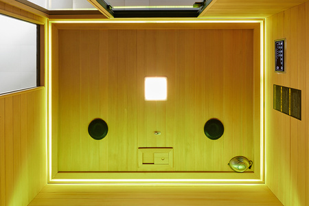 Sauna OFS06A-4 – Kompakt elektrisk sauna med infrarød opvarmning