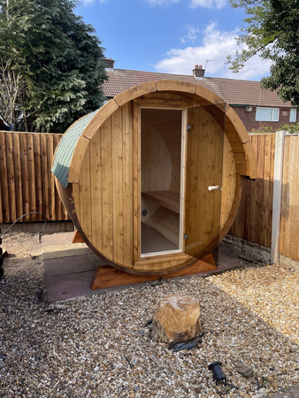 Outdoor Barrel Sauna 220 voor 4 personen / Harvia elektrische of houtkachel / Hoogwaardig Scandinavisch sparrenhout (Thermwood)