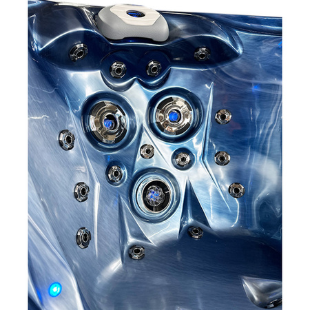 Außen-Whirlpool SPA748 F24 230x230 cm – geräumige Entspannung in Ihrem Home-SPA