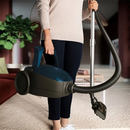 Electrolux Pure D8 PD82-4ST Silence – najtichší vysávač s vreckom 57 dB, SmartMode, HEPA Hygiene 12, dosah 12 m, vrecko S-bag 3,5 l