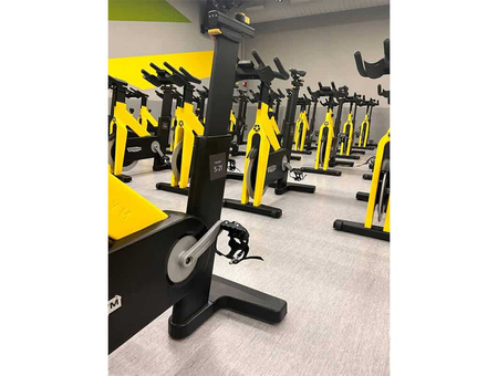 Велосипед TECHNOGYM Group Cycle Ride спінінг Б/У / Відновлений - Ідеальний стан