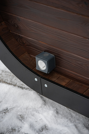 Luxusní moderní venkovní sauna Cube Premium Plus do zahrady s panoramatickým výhledem po celý rok